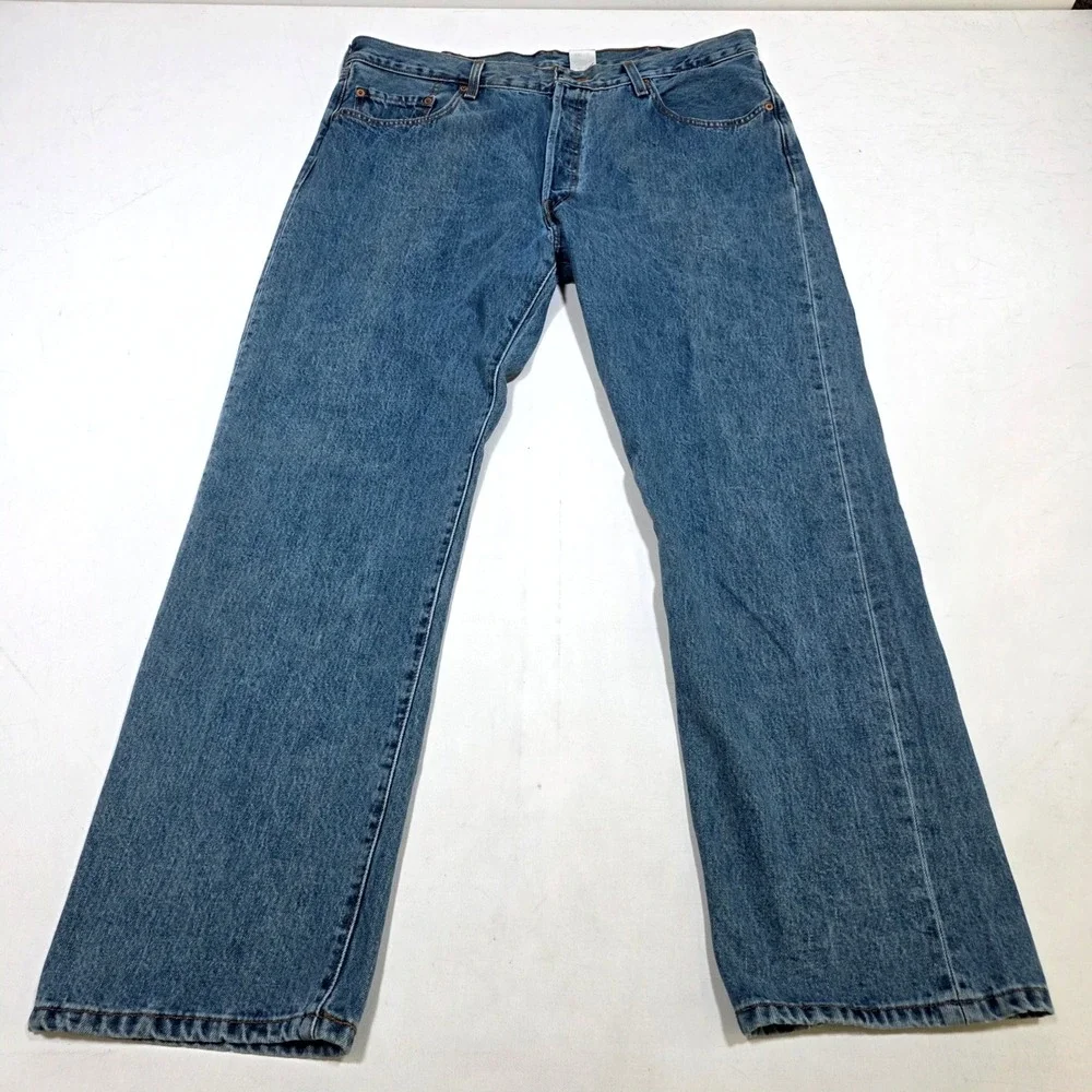 Levi's 501 Straight Leg Jeans Mens W40 L32 Blue Button Fly Classic Denim Pants